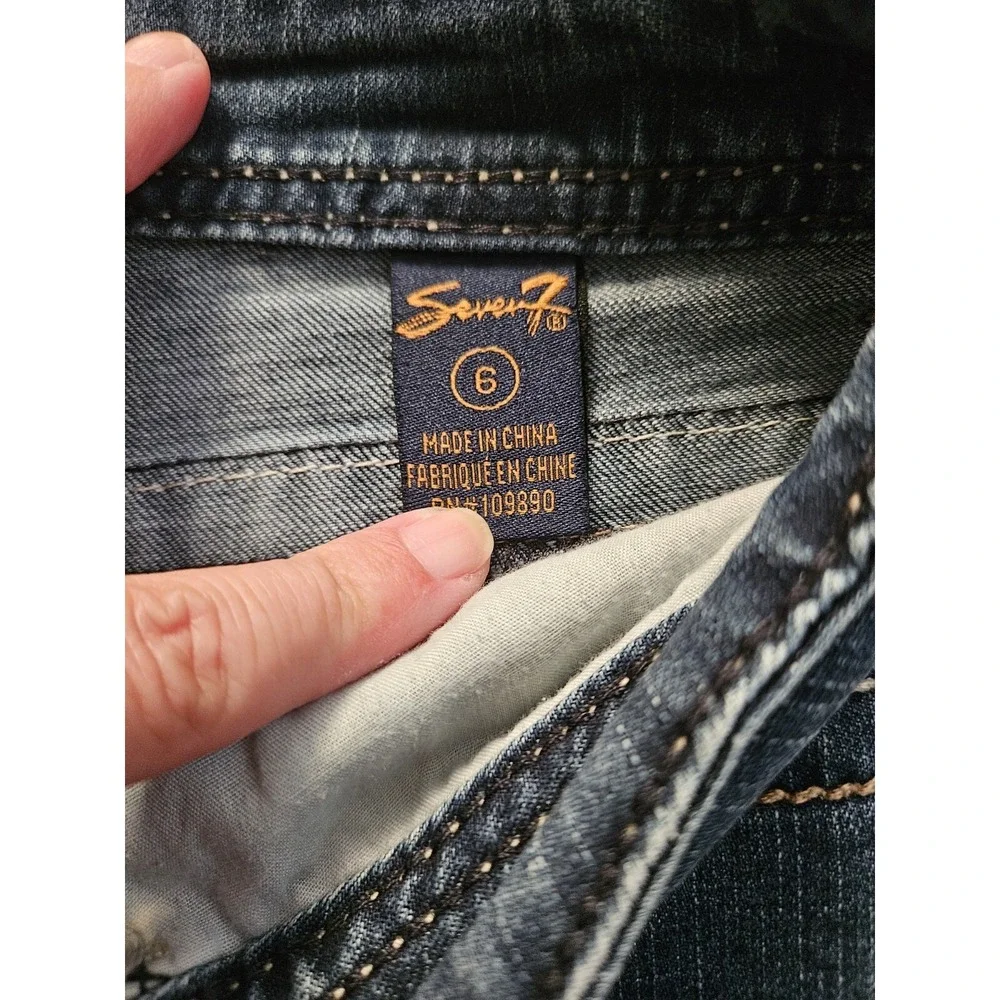 Seven7 Denim Shorts‎ Womens 6 Blue Dark Wash Embroidered Back Pocket Stretch